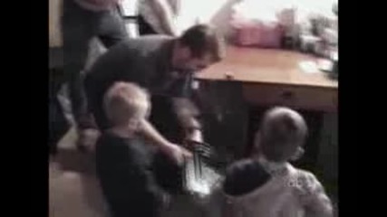 Подбрани Забавни Моменти - Ще Се Смеете Много