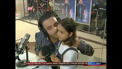 Срещата на Ismail Yk със сладкото, малко момиченце-kral Tv-3.01.2013