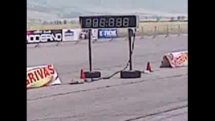 Bmw 318 vs Honda Civic 16v-drag racing Sliven