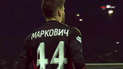 Спасяването на вратаря на Левски Матей Маркович