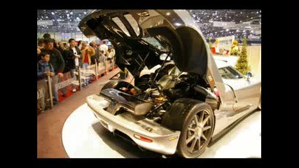 Bugatti Veyron Vs Koenigsegg Ccx
