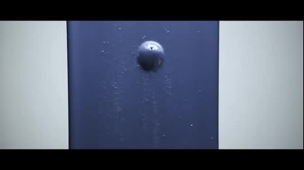 Заляха със синя боя звезди на Челси в реклама