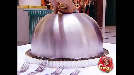 Скрита камера: Вижте какви вкусотии предлагаме...