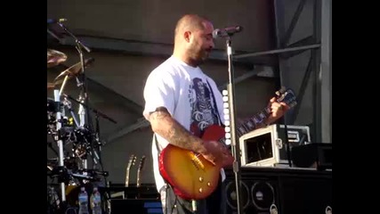 Staind - Turn the Page 