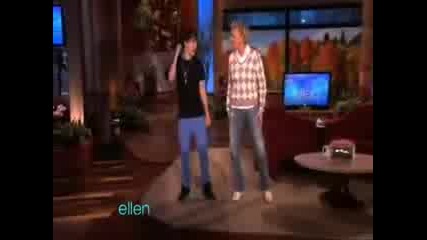 Justin Bieber teaches how to dougie on Ellen