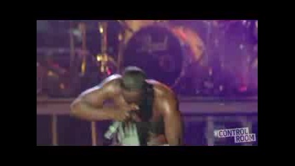 Akon - Mama Afrika (live)montreal