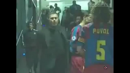 Мауриньо удря Пуйол