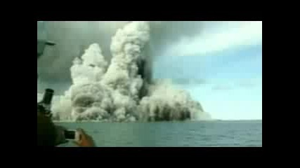 Изригване на подводен вулкан!