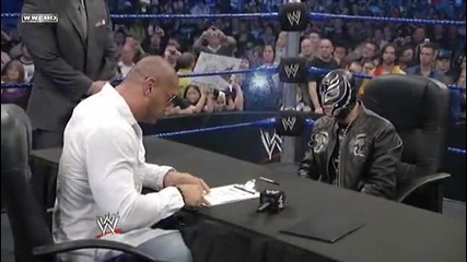 Wwe 13/11/09 Rey Mysterio & Batista - Contract Sign 