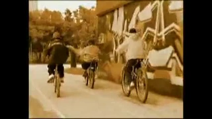 Мишо Шамара .ft Бенджамини - Бяхме деца