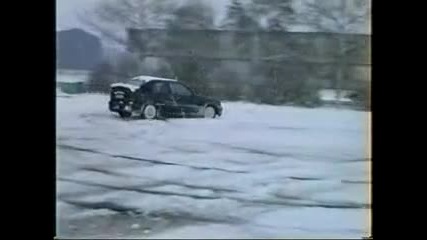 Eddie with Opel Kadett Gsi 16v in the Snow
