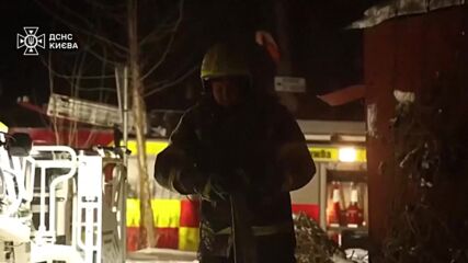 Руска атака с дронове по жилищни райони в Киев, има ранени