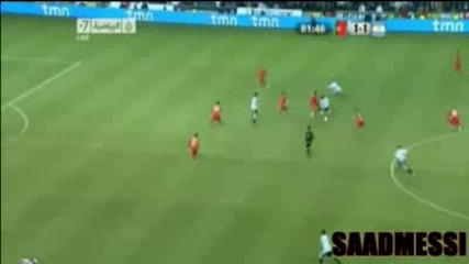 Lionel Messi tricks and dribbles 2011
