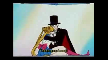 Mamoru & Usagi kisses - sailor moon - 