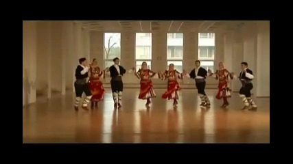 Български Фолклор - Малешевско хоро ( изпълнение ) 