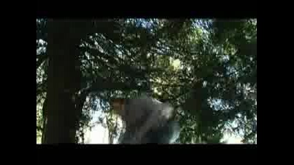 small fight scene chase Fr