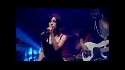 The Veronicas - Hook Me Up Live