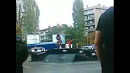 Рап Срещу Метал Изтрещелото Време