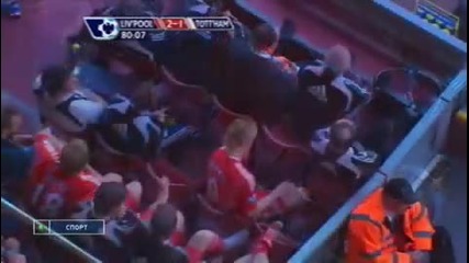 Бутонката на Фернандо Торес се закача!!! Много Смях 