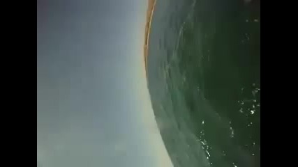 Акула атакува сърфист