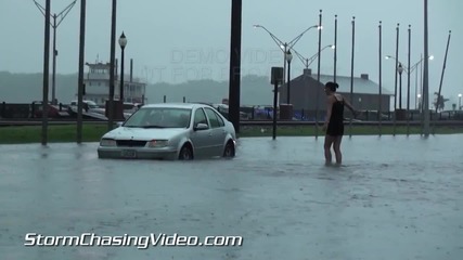 Коли засядат в наводнена улица в щата Айова 30.6.2014