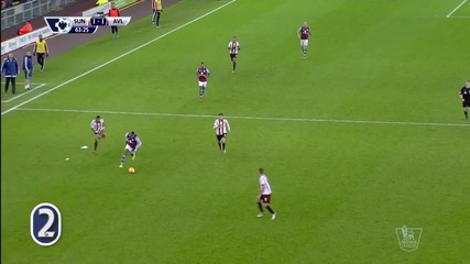 Карлес Хил от Астън Вила при загубата с 1:3 от Съндърланд