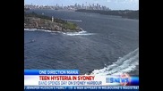 One Direction се забавляват на лодка в Сидни - Nine News