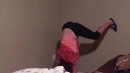 Guy and girl twerk on wall and Fail