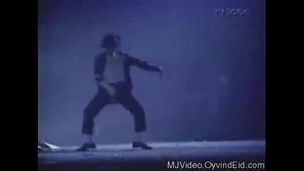 Michael Jackson - Black Or White Panther Dance 