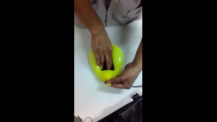 Лесен начин да си направиш калъф за телефон от балон ..