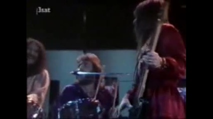 Uriah Heep-lady in black
