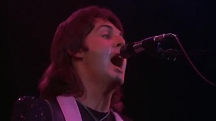 Paul Mccartney and Wings - Let Me Roll It ( Live )