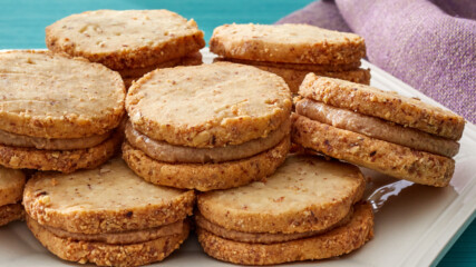 Сандвичи от бадемови бисквити с крем | Печивата на Марта Стюарт | 24Kitchen Bulgaria