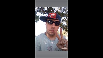 Vid_97250503_153302_705.mp4