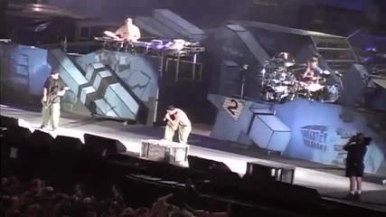 Linkin Park - P5hing Me Awy (live in Minneapolis 2003) 