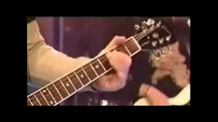 Enrique Iglesias - Addicted (live) + Превод 