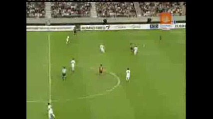 Първи гол на Бербатов за сезона срещу Сеул
