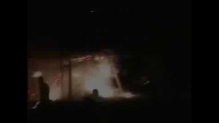 Чудовищно гигантска фоерверка