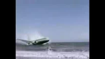 Plane near building.3gp