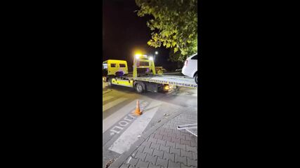 Кола се вряза в оградата на детска градина във Велико Търново