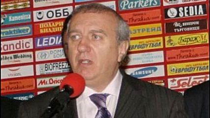 Александър Томов