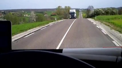 В полето