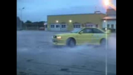 Audi Quattro pili gumite 