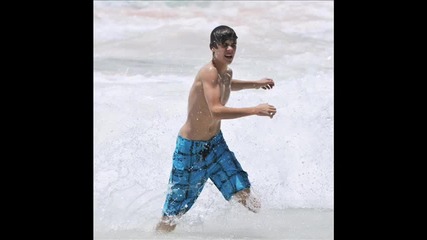 Justin Bieber на почивка на остров Барбадос 