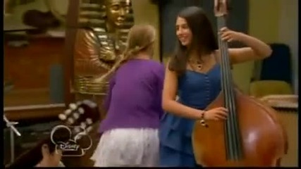 Lemonade Mouth - Turn Up the Music Vbox7