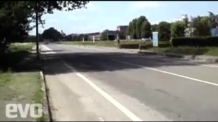 Pagani Zonda R на пътя