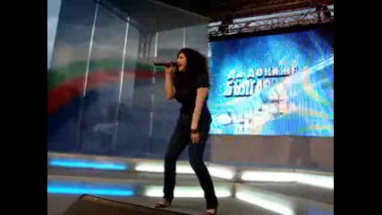 Нора от music idol в Габрово