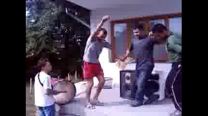 Skara Parti Pavel Banq 3