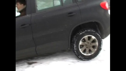 Volkswagen Tiguan off - road заснежен терен