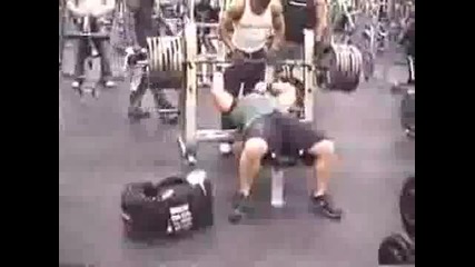 Jeremy Hoornstra Raw Bench Press 675lbs (306kg) 
